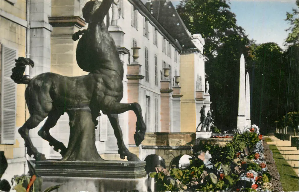 Estátua do Centauro — Jardim do château de Versailles — Editor: C. P. M. n° 1234 - Frente